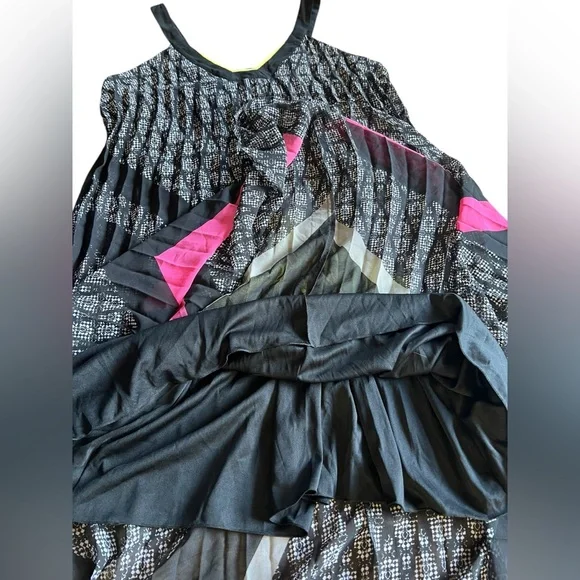 LANE BRYANT Pleated Flowy Maxi Dress Geometric Colorful Sz 14/16 Lined Chevron - Picture 5 of 8